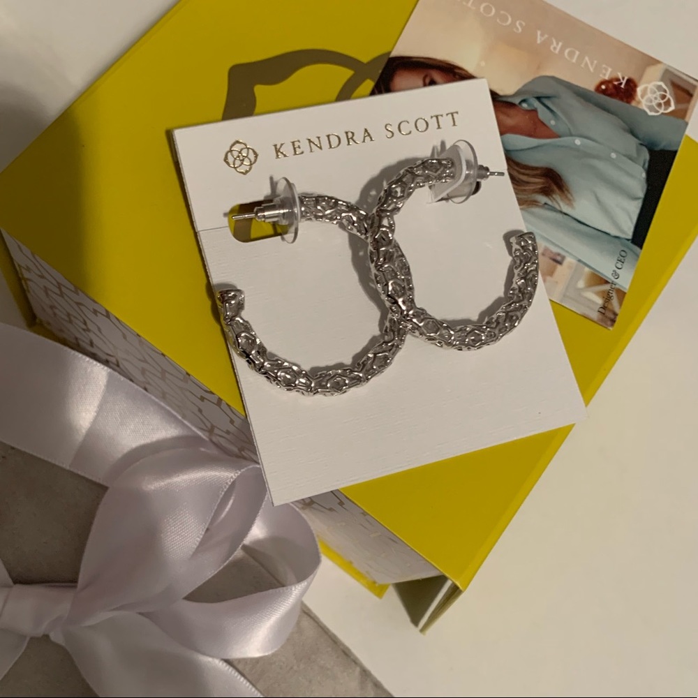 Kendra Scott Maggie Small Hoops - Silver Filagree